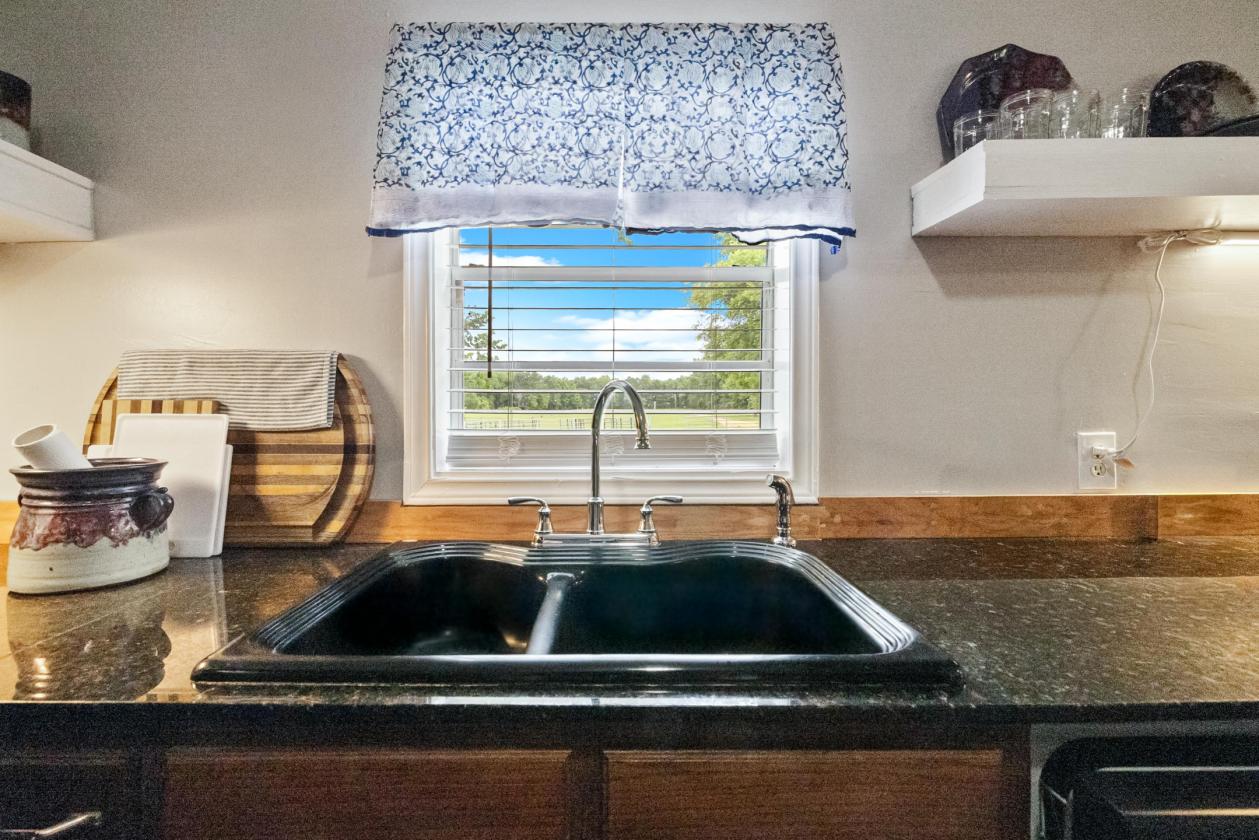 Beautiful Restored Farm House & The Perfect Land - photo 6