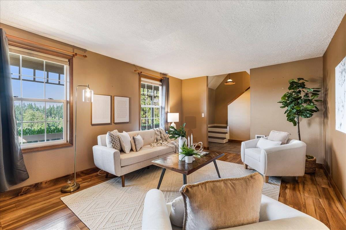 Gorgeous (dividable) 10 acre property with arena! - photo 11