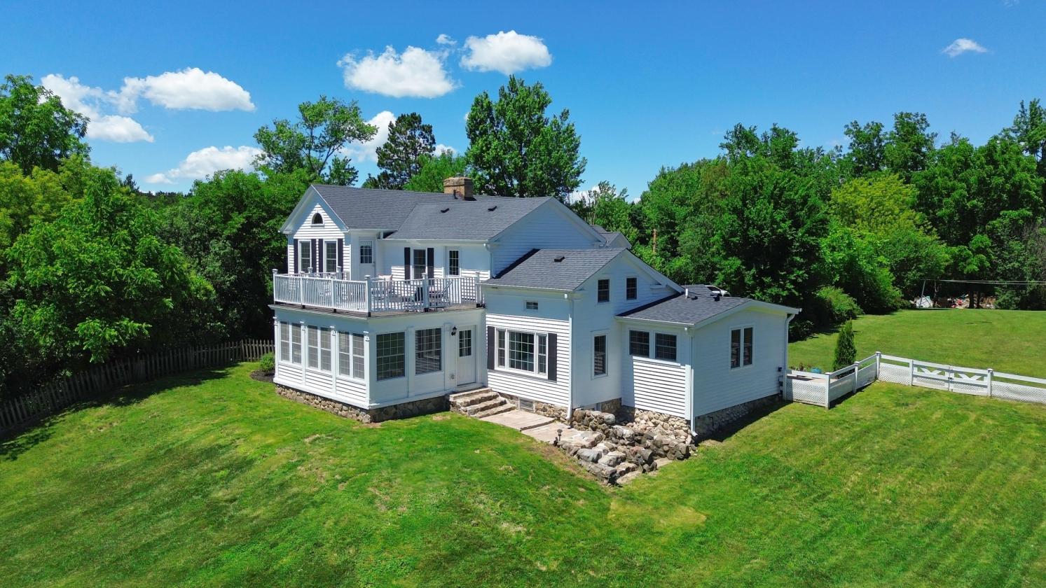 EQUESTRIAN ESTATE/HISTORIC HOME/OWNER FINANCING - photo 2