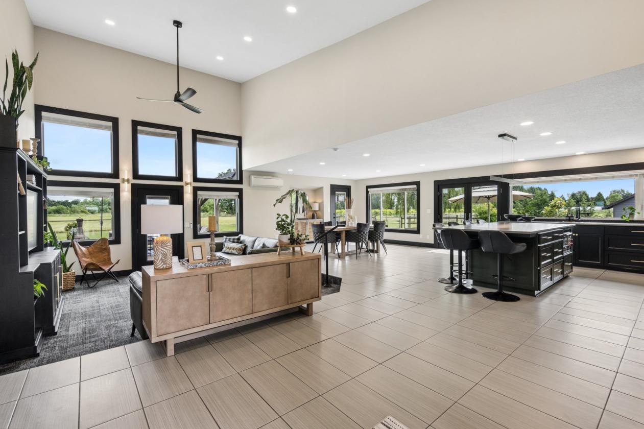Modern Country Living Meets Equestrian Excellence - photo 12