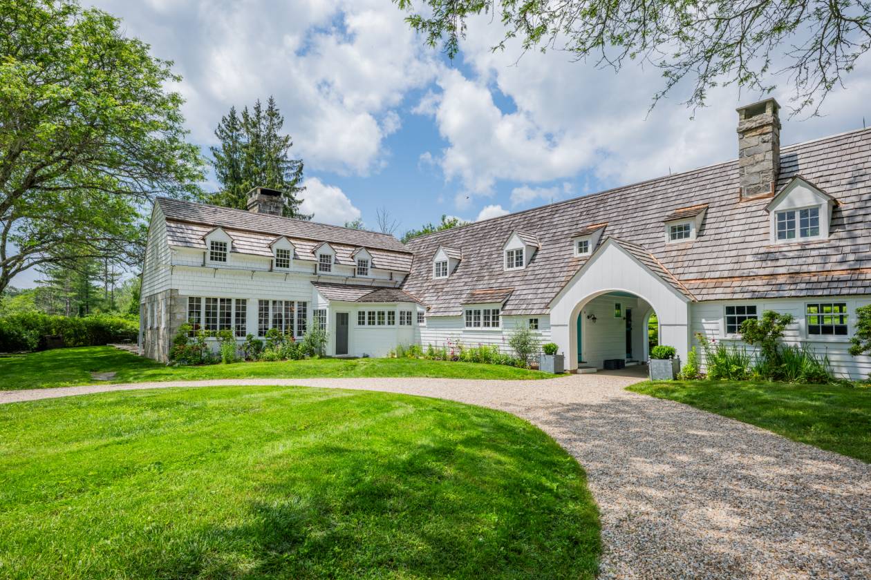 Horse Property for sale.