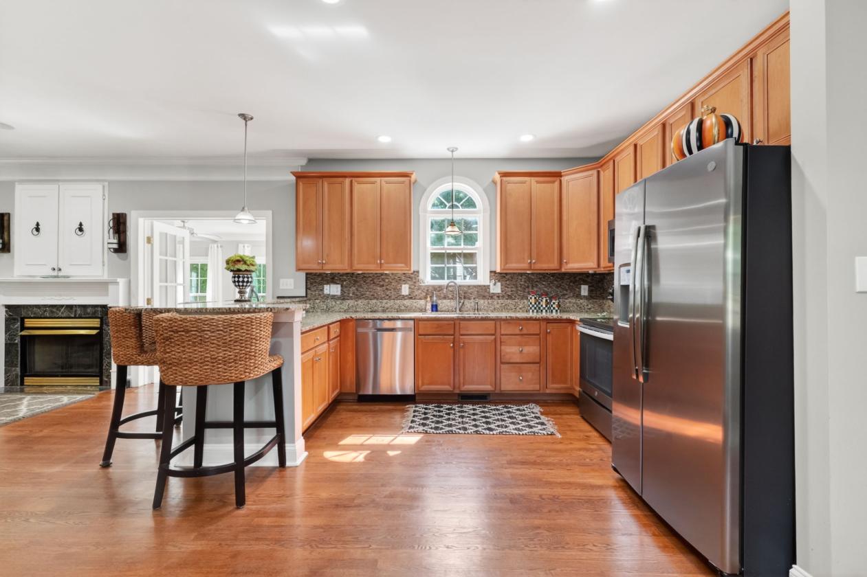 Custom Home on 3+ Horse-Ready Acres - photo 10