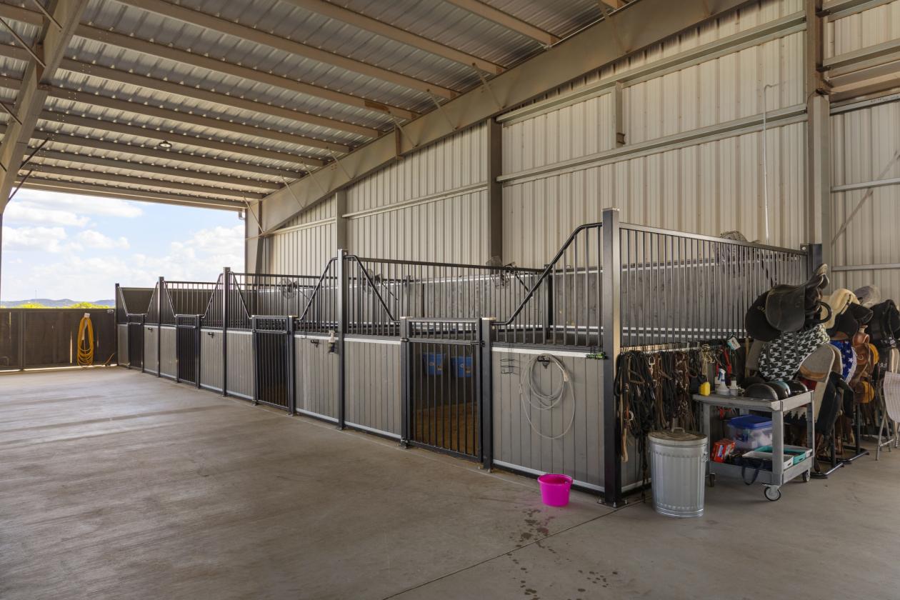 Luxury Equestrian Estate on 73 Acres - photo 24