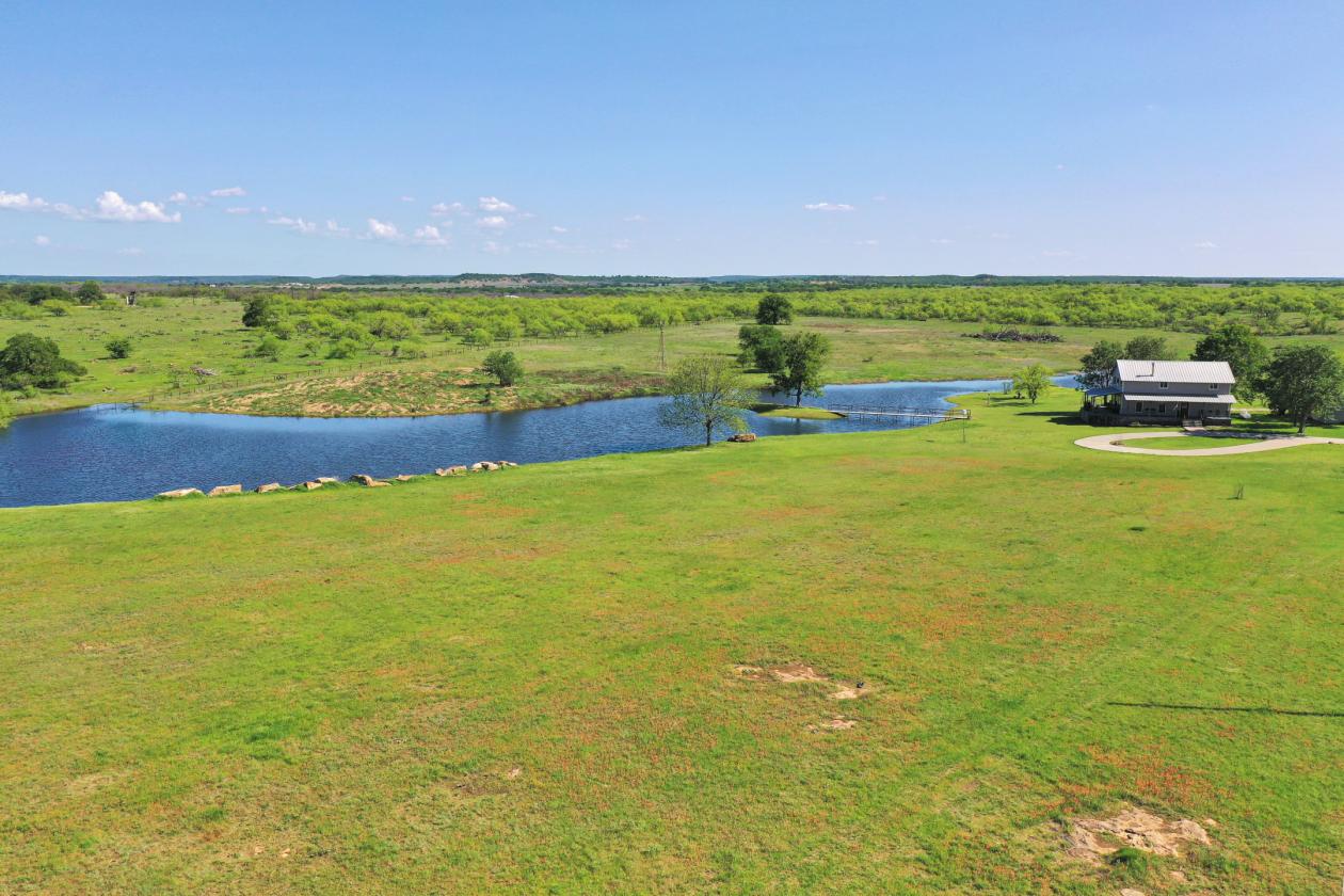SPECTACULAR ±331 ACRE RANCH WITH MULTIPLE HOMES + - photo 18
