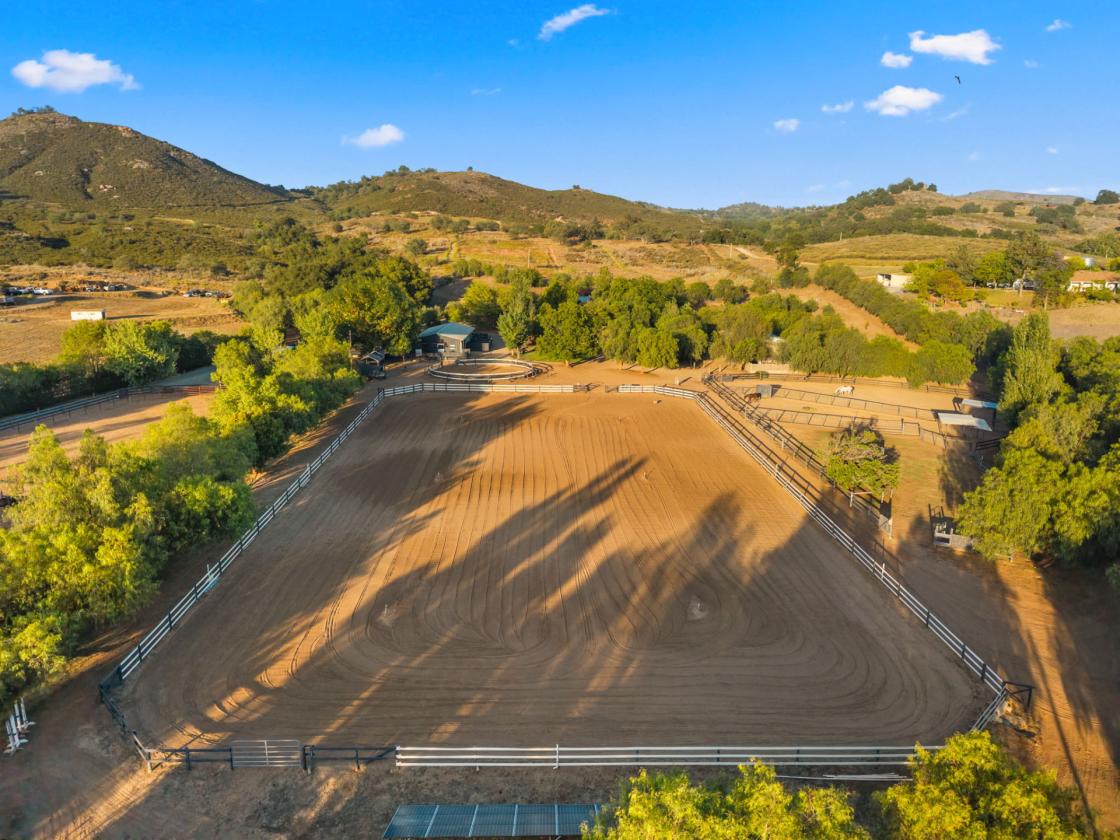 Beautiful 8.02-acre equestrian property - photo 26