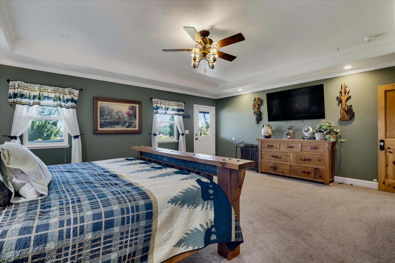 Premier 20-Acre Equestrian Estate - photo 7
