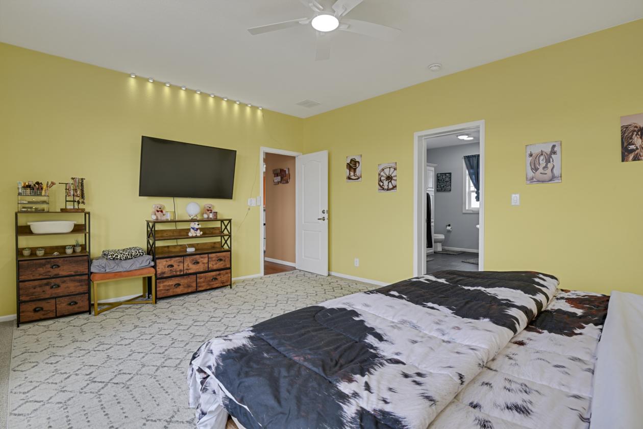Equestrian Property for the Horse Enthusiast - photo 18