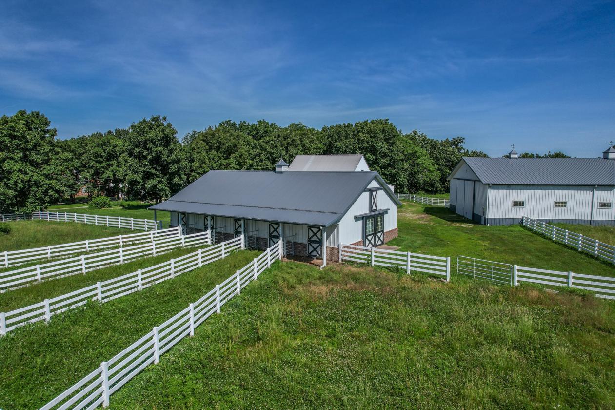 Luxury 227 Acre Horse Property - photo 5