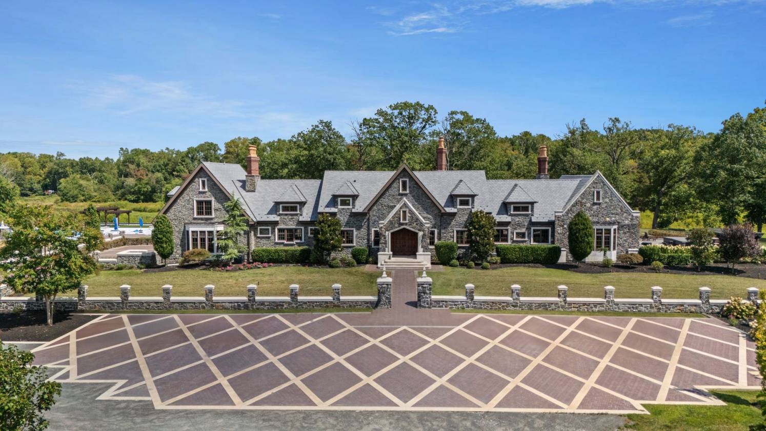 Horse Property for sale.