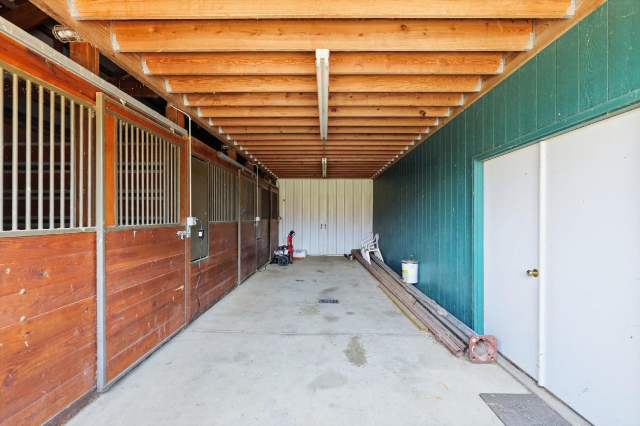 Extraordinary Equestrian Estate - photo 5