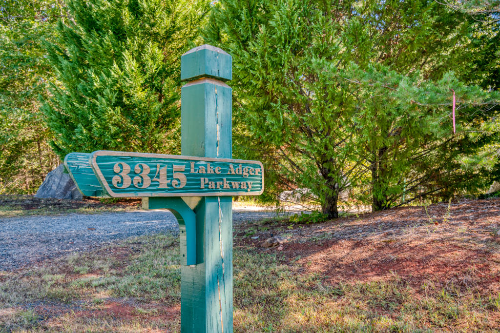 14 acre parcel in lake/equestrian community trails and barn... Mill Spring, Polk County