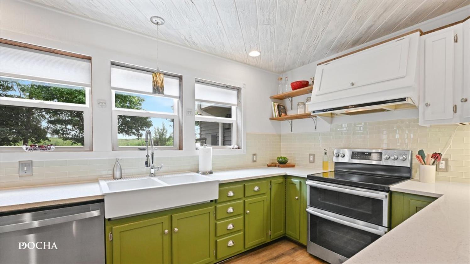 8.6 Acre Farmette; Remodeled Home, Barn & Workshop - photo 9