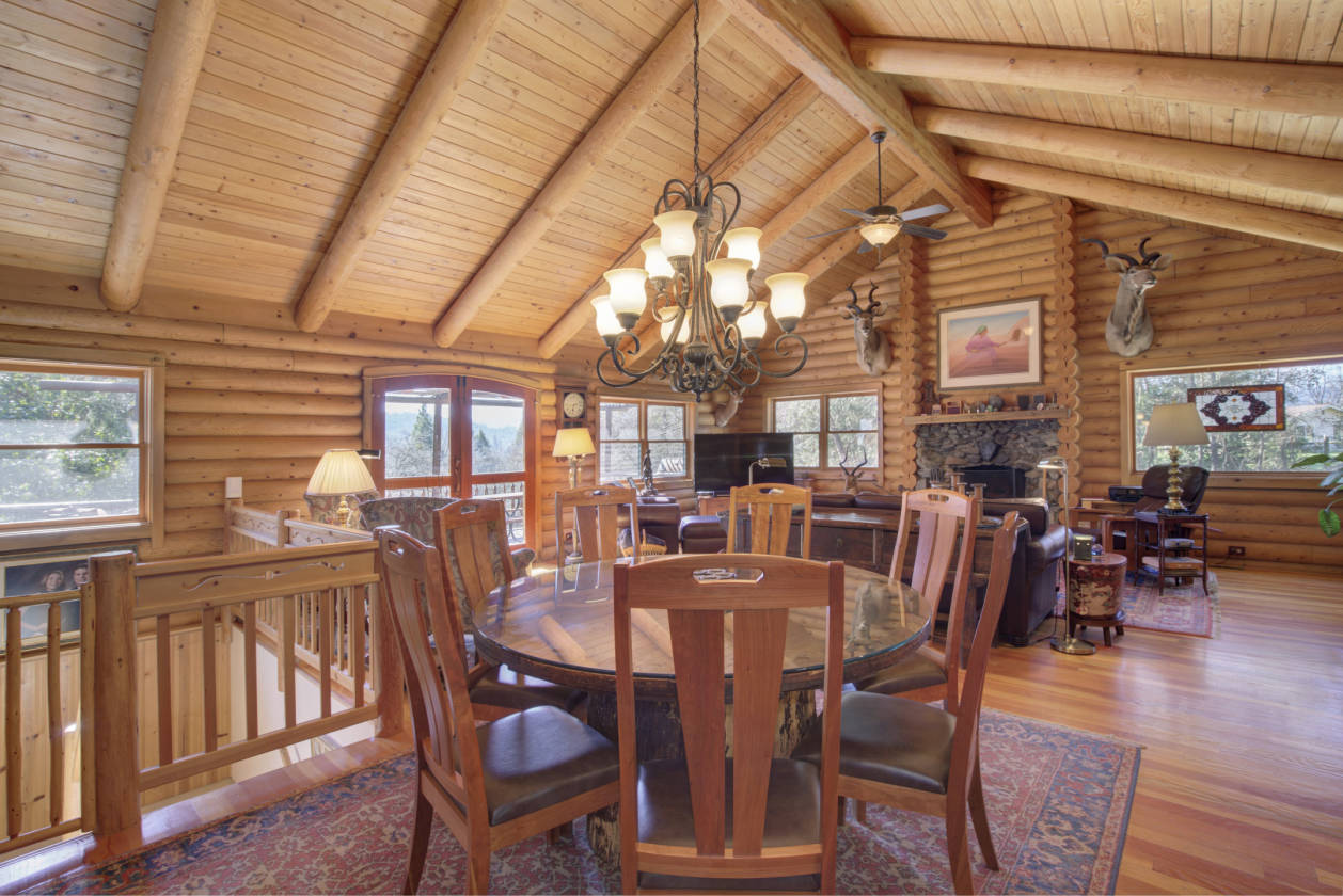 Log home in the Applegate Valley! Grants Pass, Josephine County