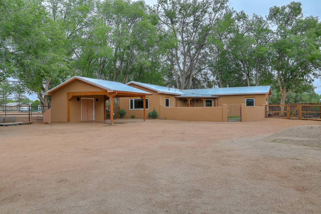 Horse Property for sale.