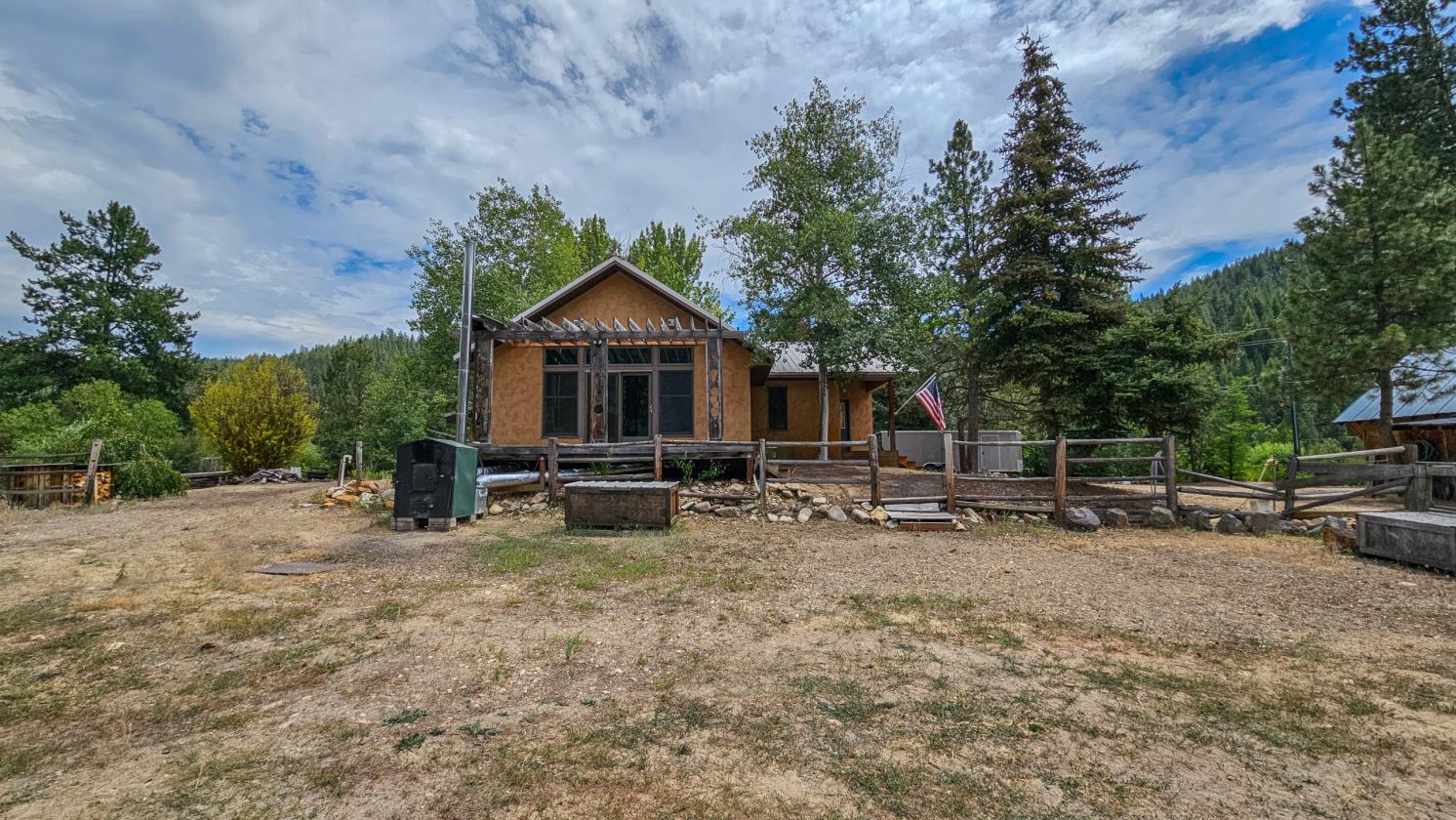 Mountain horse property backing to Boise Forest - photo 26