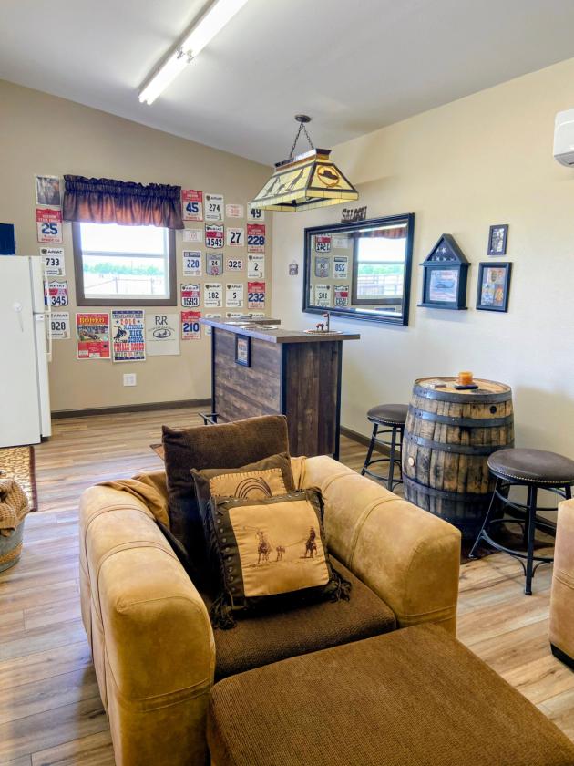 PERFECT FOR HORSE TRAINERS & HOBBY HORSE RANCH - photo 8