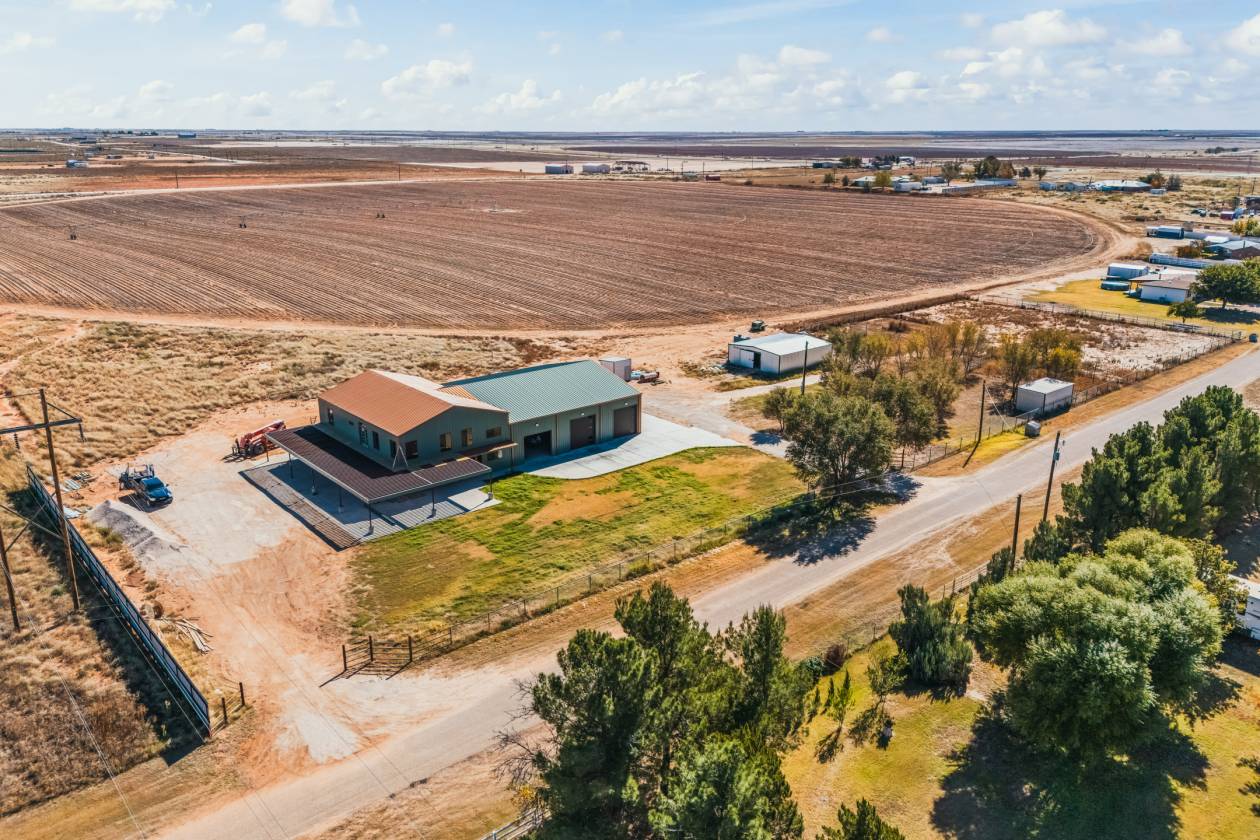 Horse Property for sale.