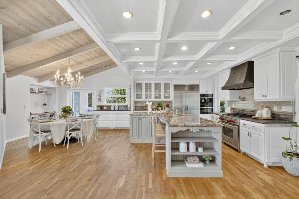 Rare Equestrian Estate on 5.9 Acres - photo 11
