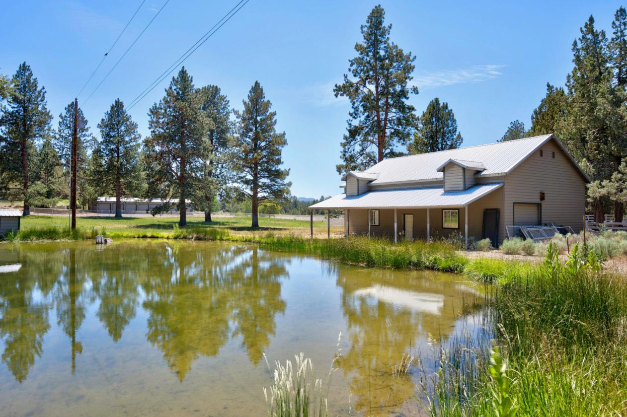 25-Acre Luxury Equestrian Estate in Bend - photo 9
