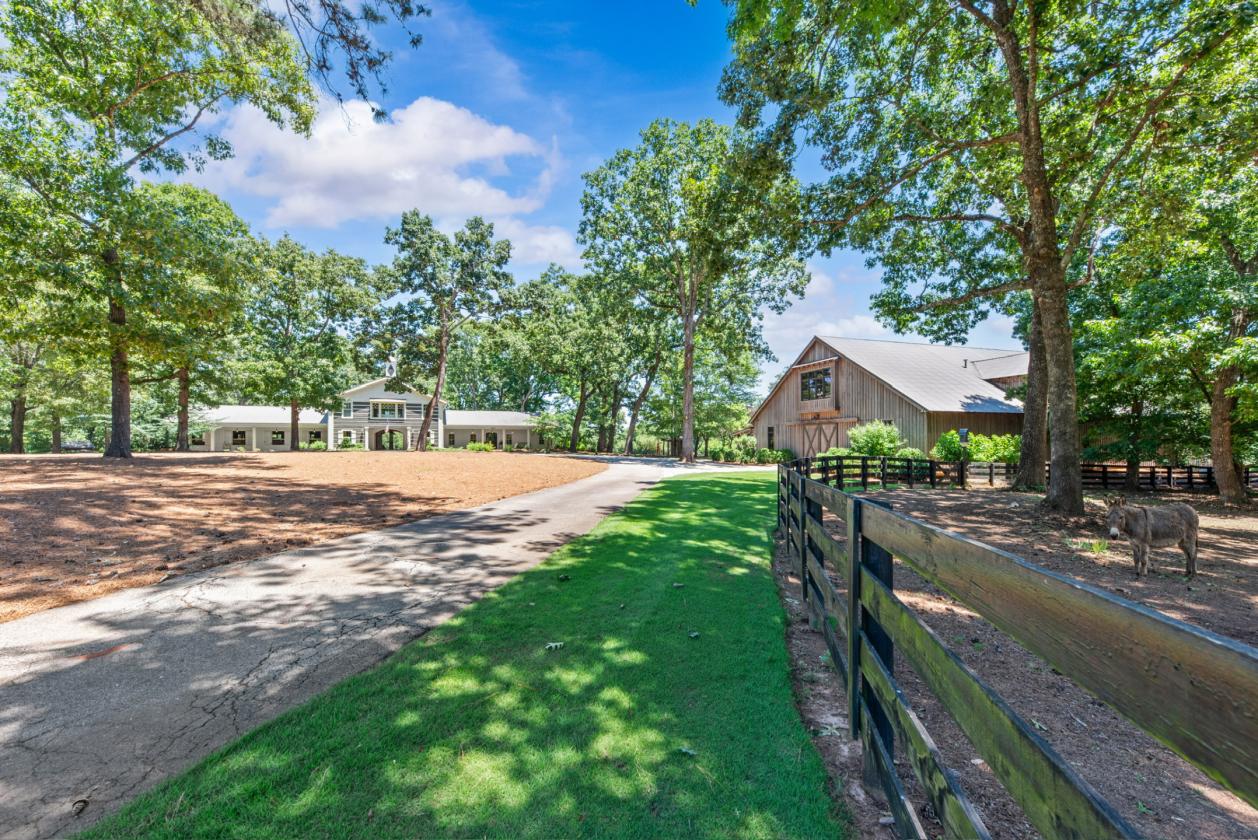 Luxury Equestrian Estate - 96 Acres - photo 23