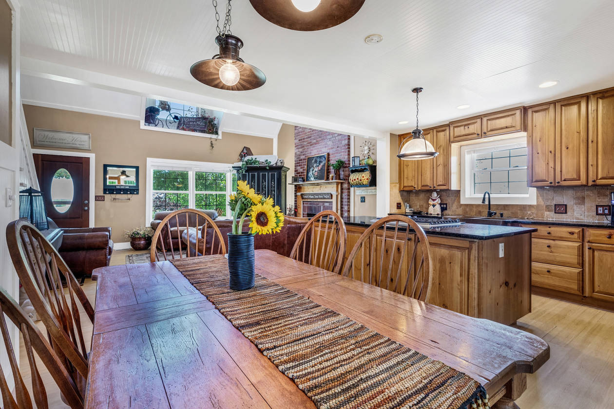 253 Acre Horse Property with Indoor Arena & Beautiful Home Keenesburg