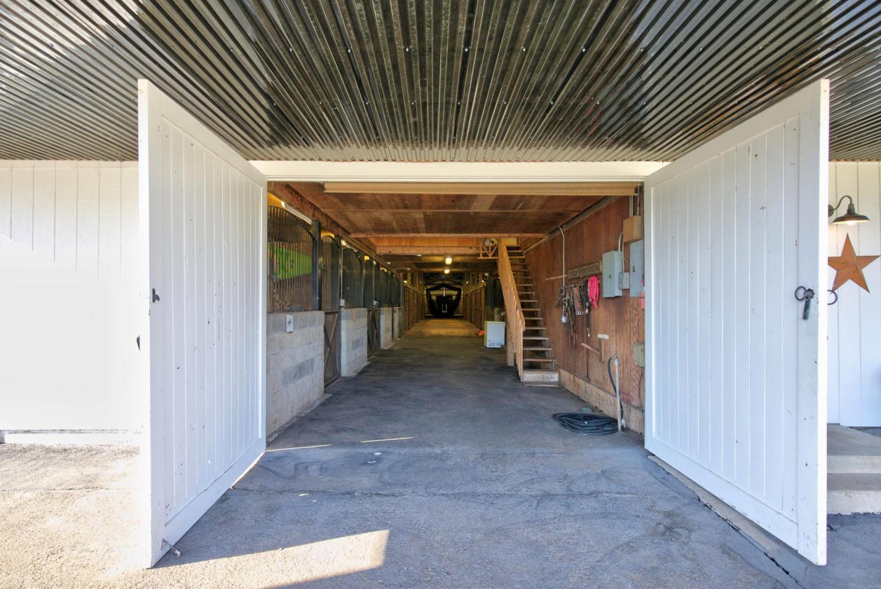 Luxury Equine and Cattle Ranch in Western Oregon - photo 24