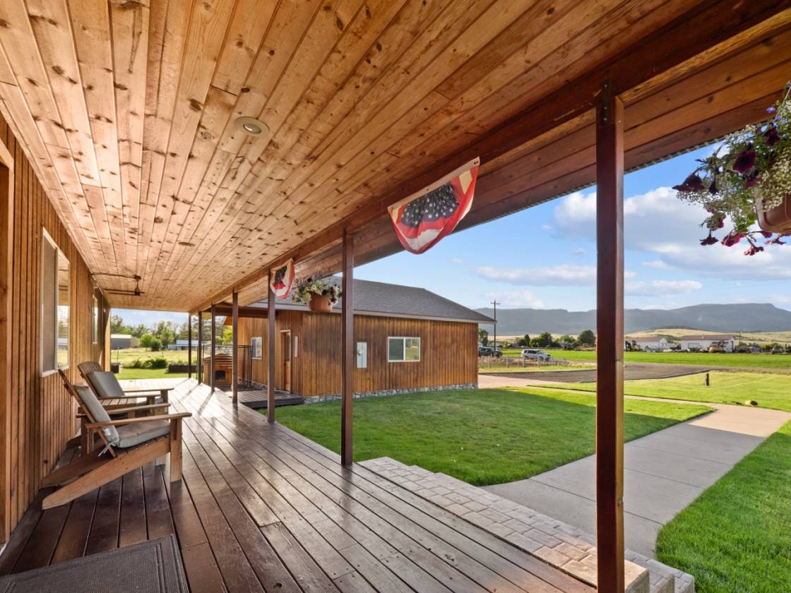 Horse Property for sale.