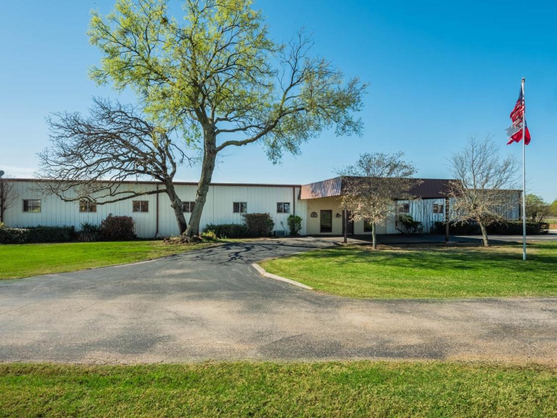 Exceptional 20-Acre Equestrian Estate - photo 6