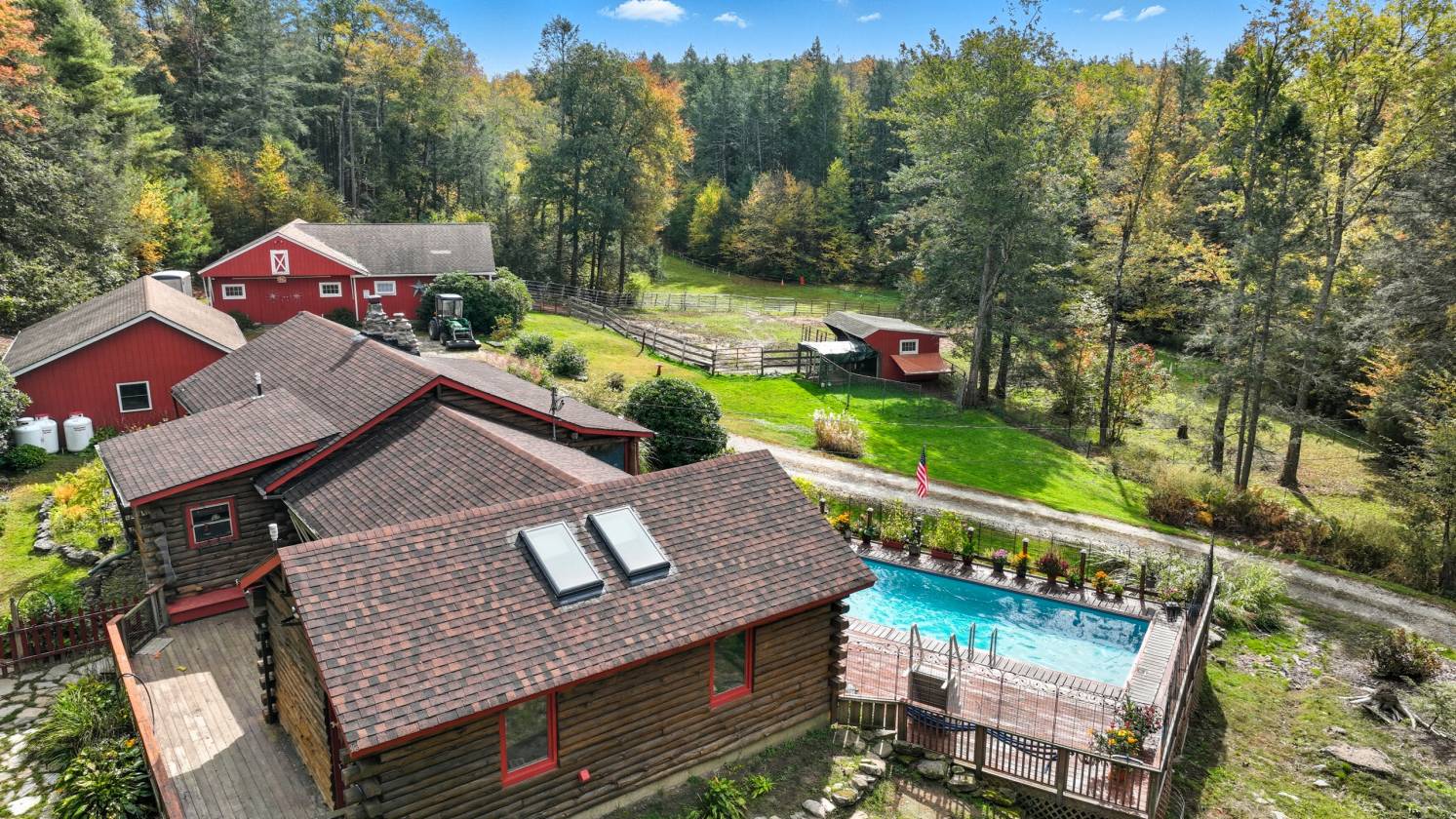 Horse Property for sale.