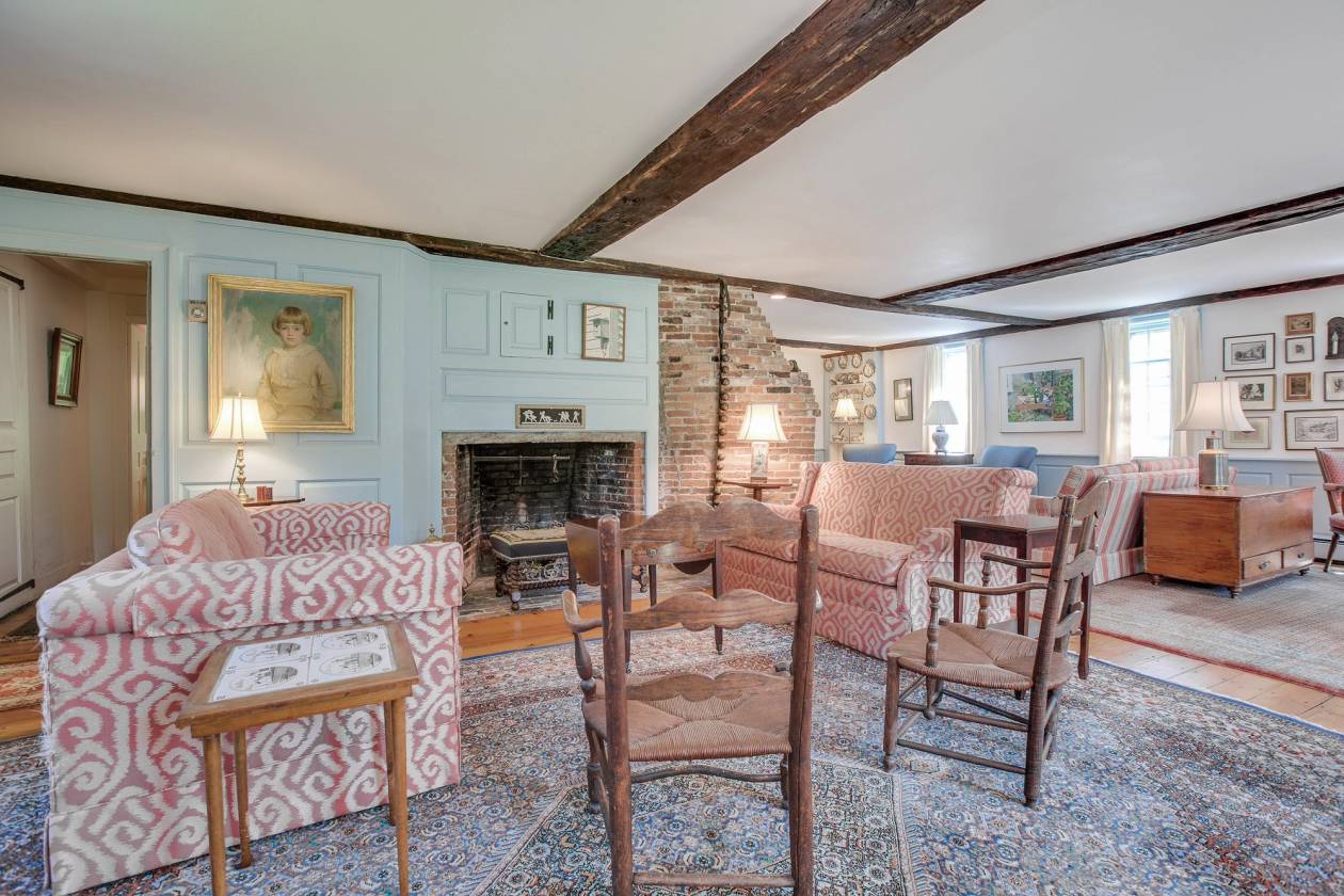 New England horse farm , barn and 20+ acres Princeton, Worcester