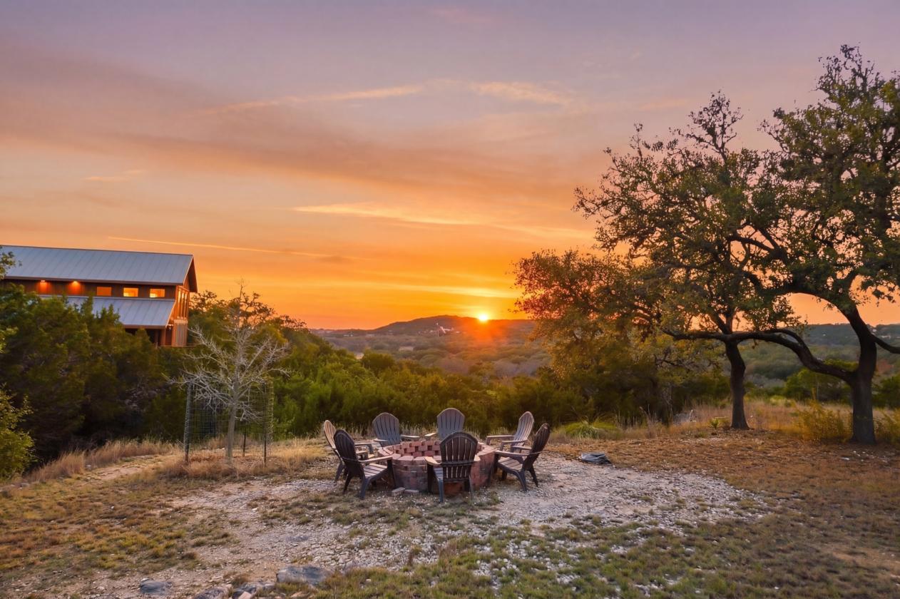 Luxury Equestrian Living on 29+ Acres with Views - photo 8