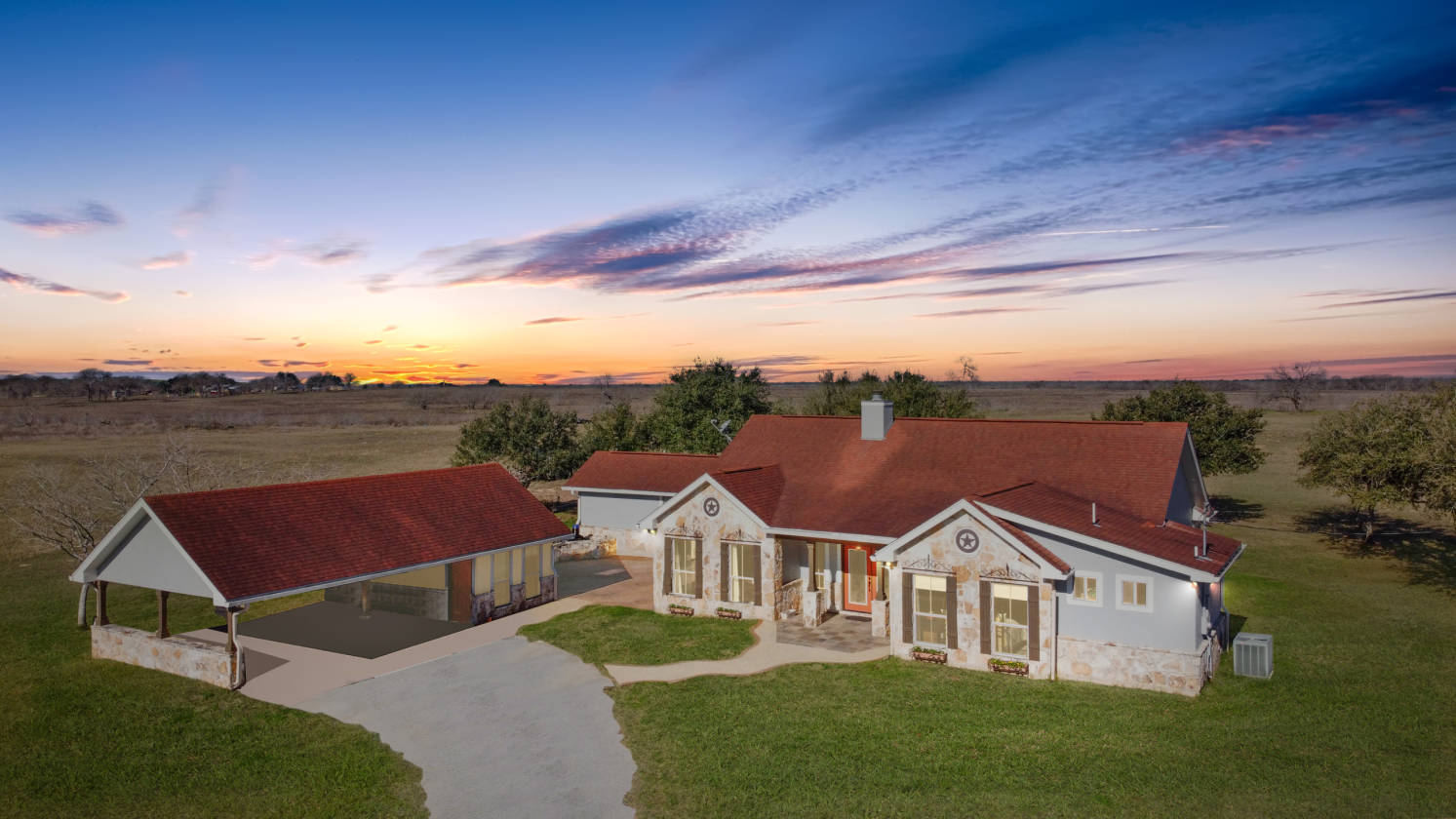 Beautiful Ranch style home on 50 acres Floresville, Wilson County
