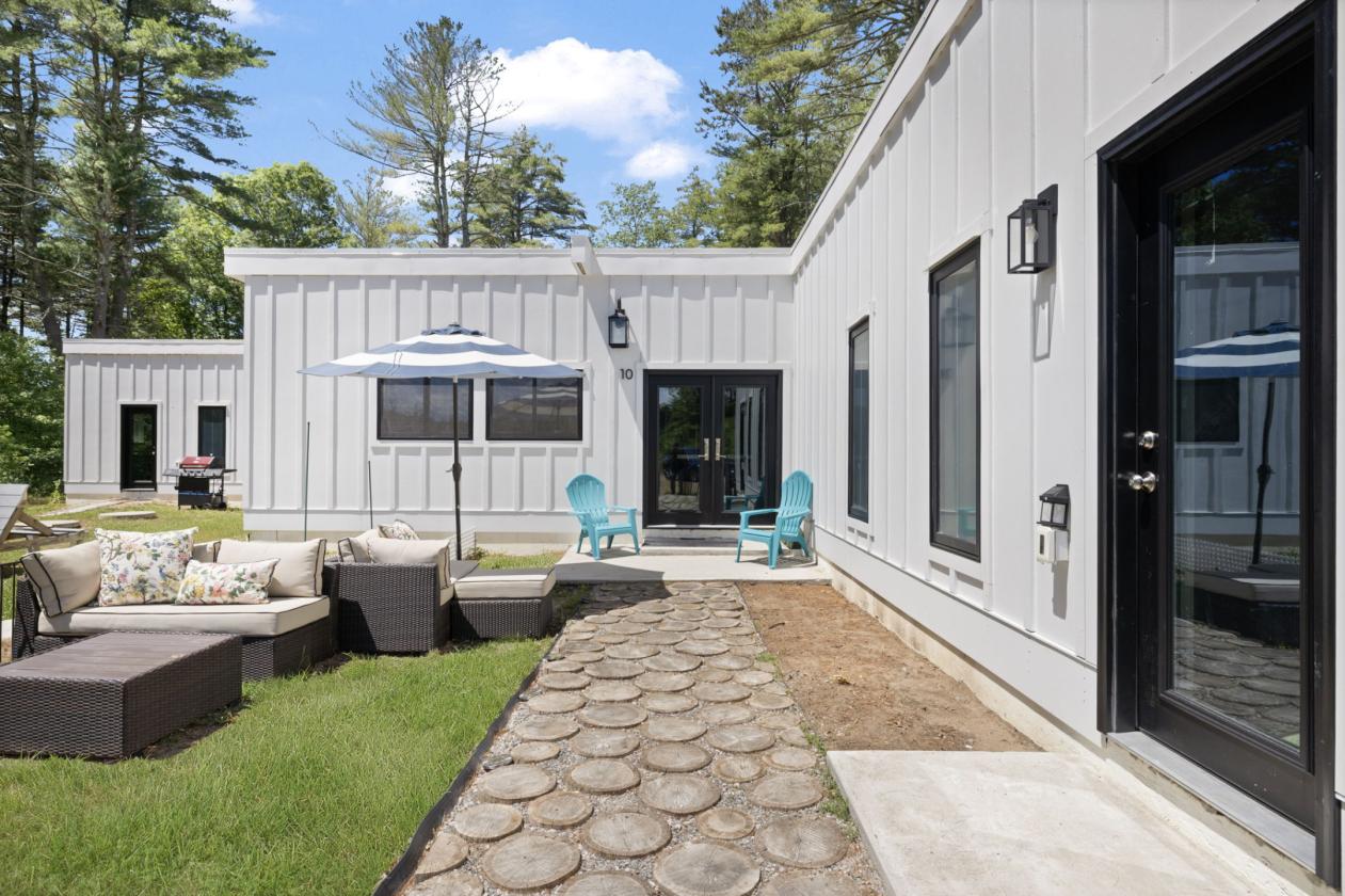 A Modern Retreat with Equestrian Potential! - photo 1