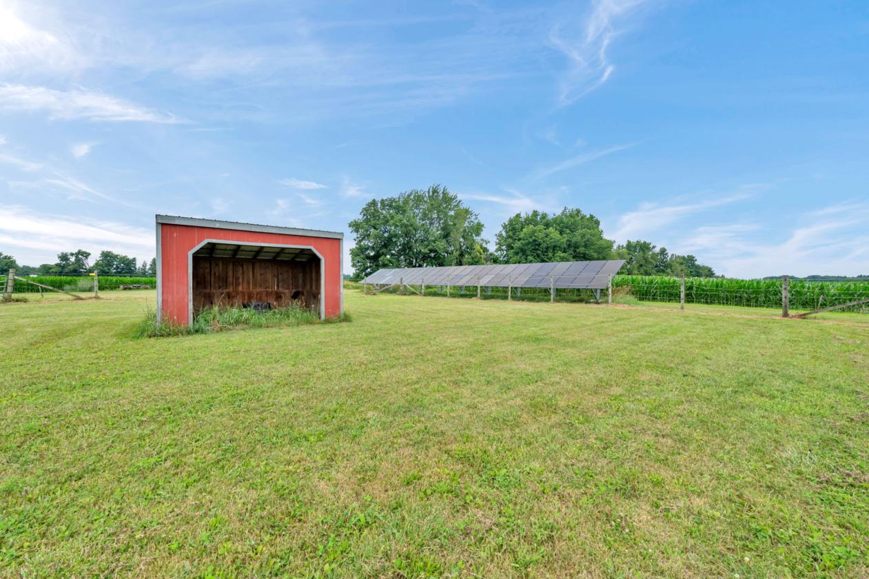 Home and Equestrian Farm on 10 Acres - photo 14