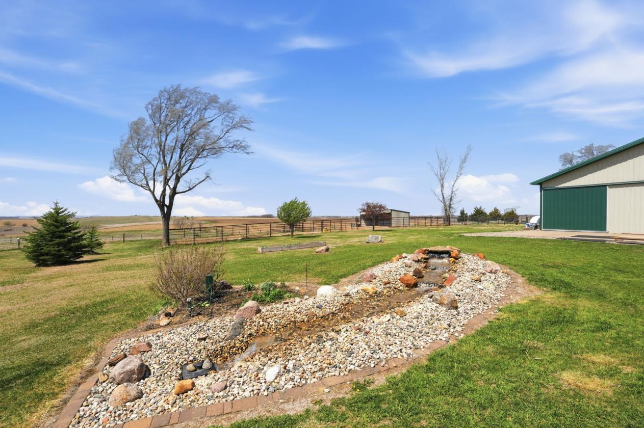 Luxury Log Home, Equestrian Lifestyle, 18 Acres - photo 28