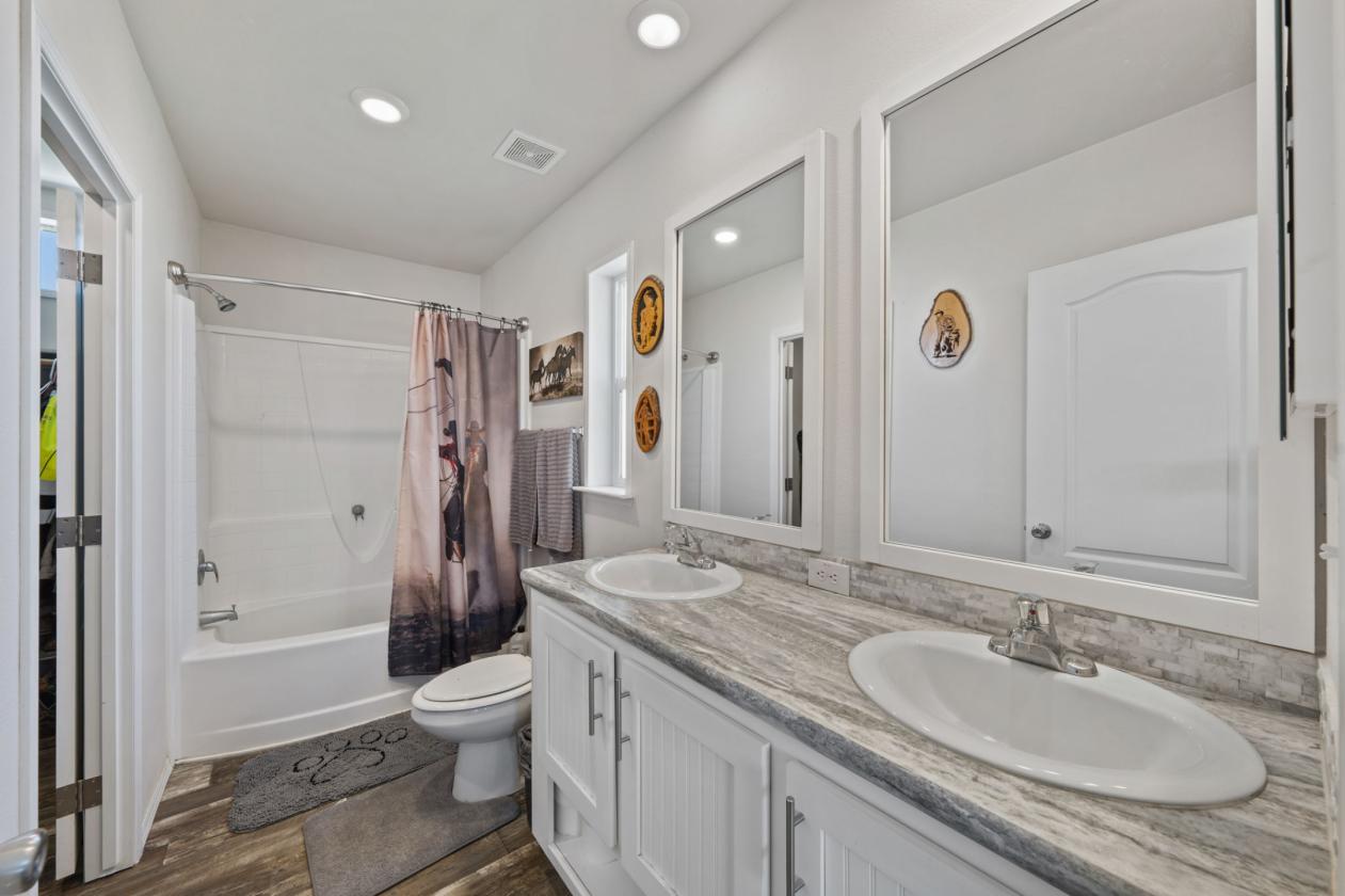 Ready For Horses ~  Turn Key Equestrian Property - photo 14