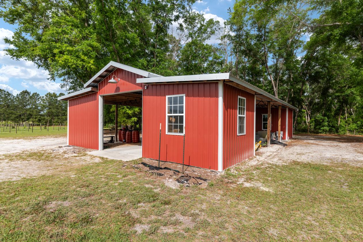 20 Acre Turnkey Horse Farm - photo 27