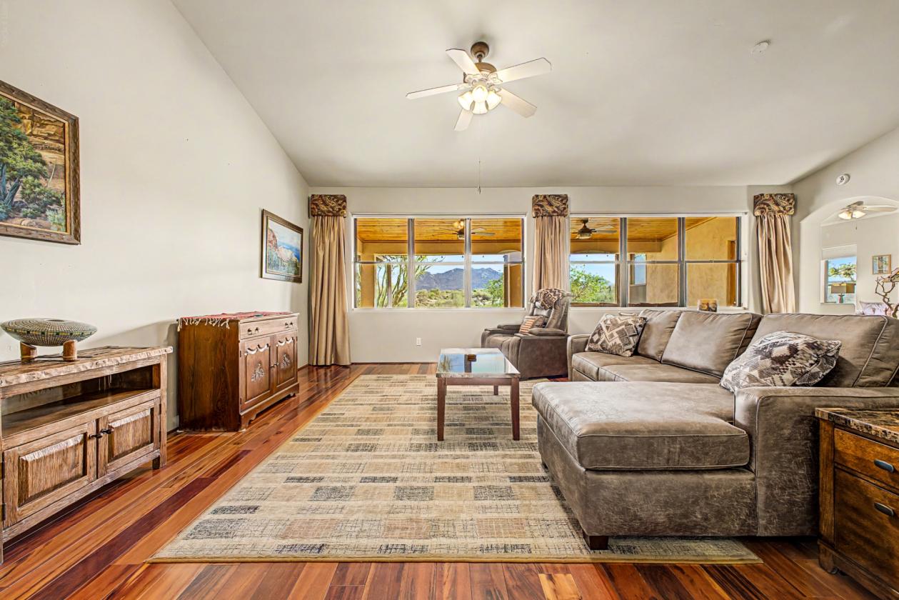 2.5 ACRES w/ CUSTOM HOME - JUST NEEDS HORSE SET-UP - photo 13