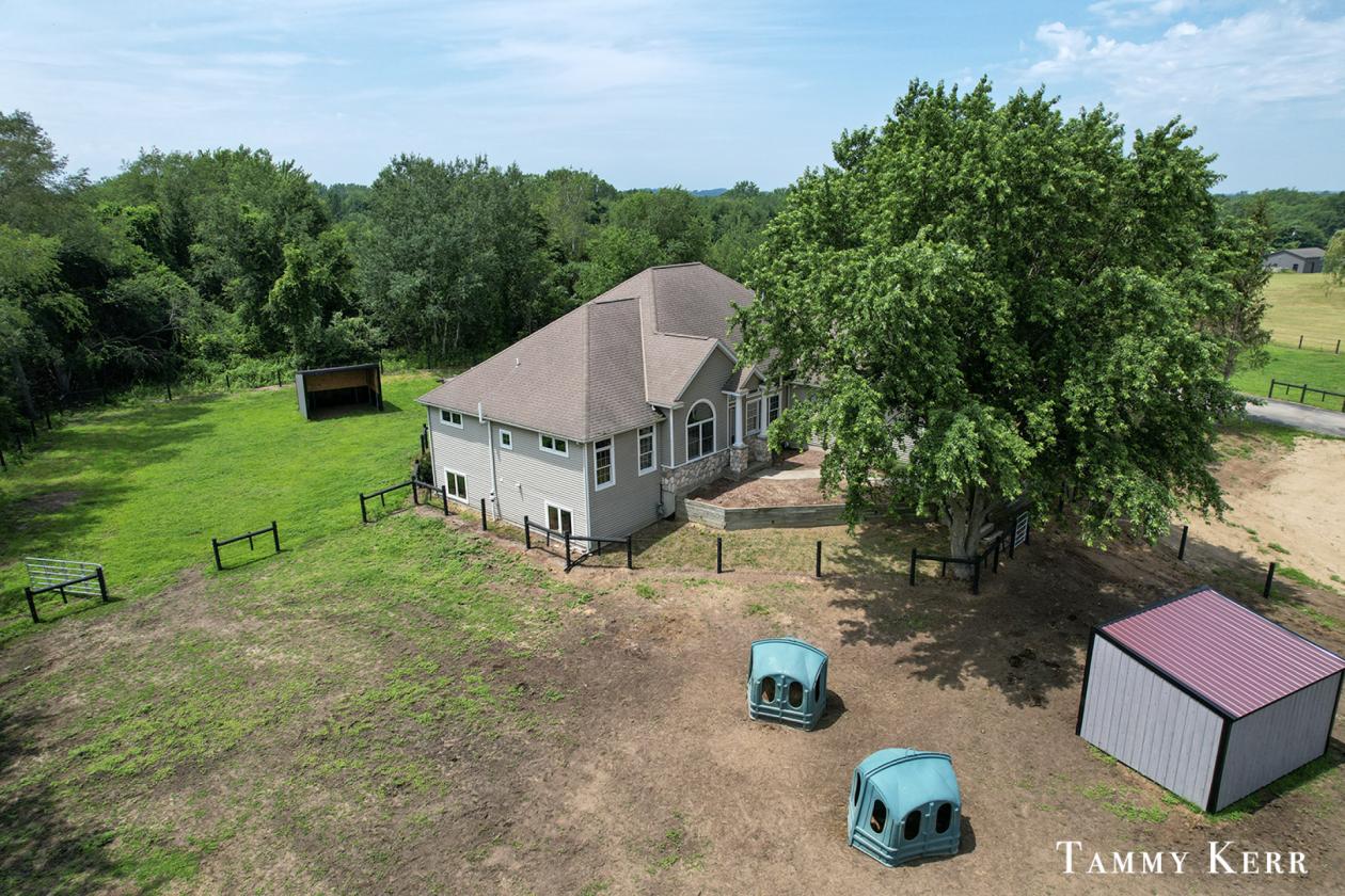 Equestrian Horse Farm - photo 9