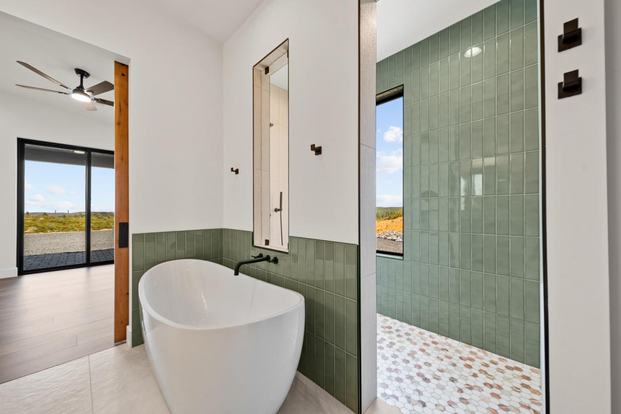 Brand New Build with Panoramic Views - photo 17