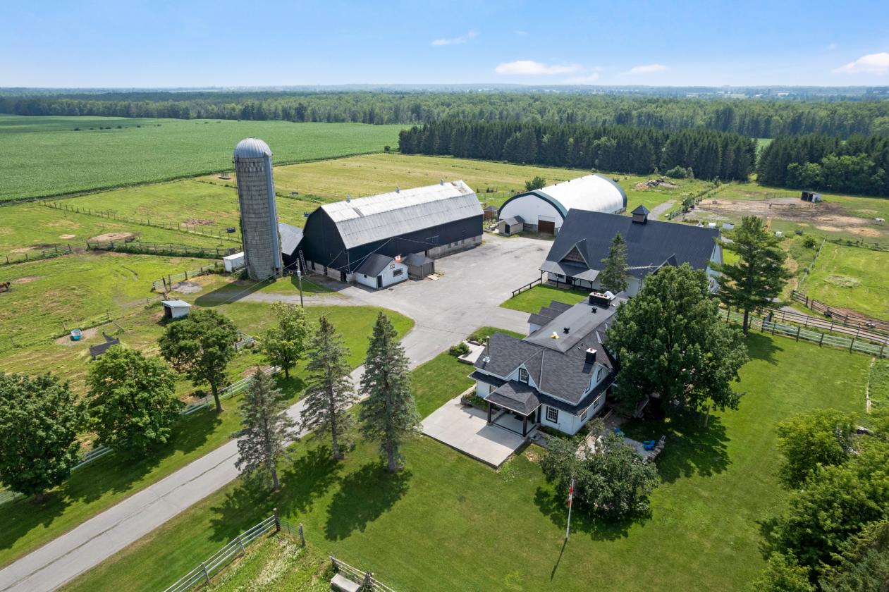 SURROUNDED BY VIBRANT EQUESTRIAN COMMUNITY - photo 1
