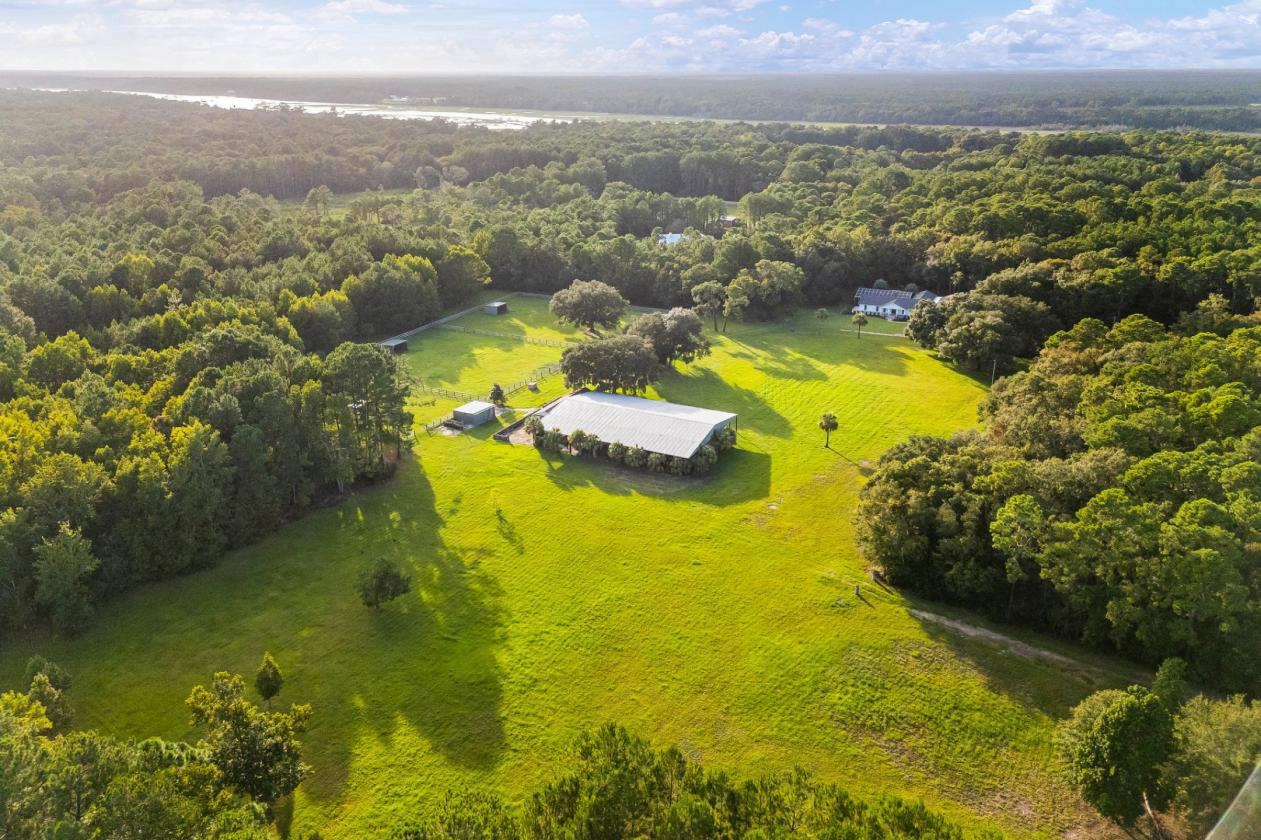 35 Acre Equestrian Estate + Newly Renovated Home - photo 1