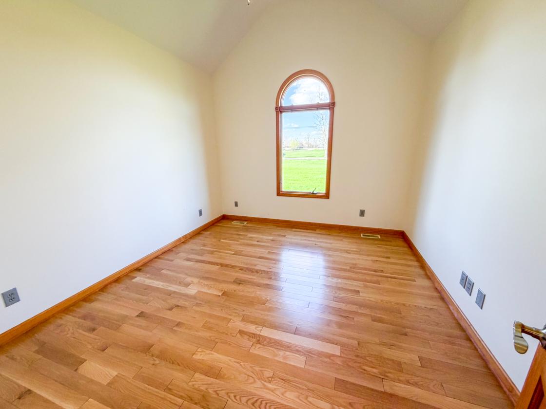 Traditional Ranch with Basement and Barn - photo 25