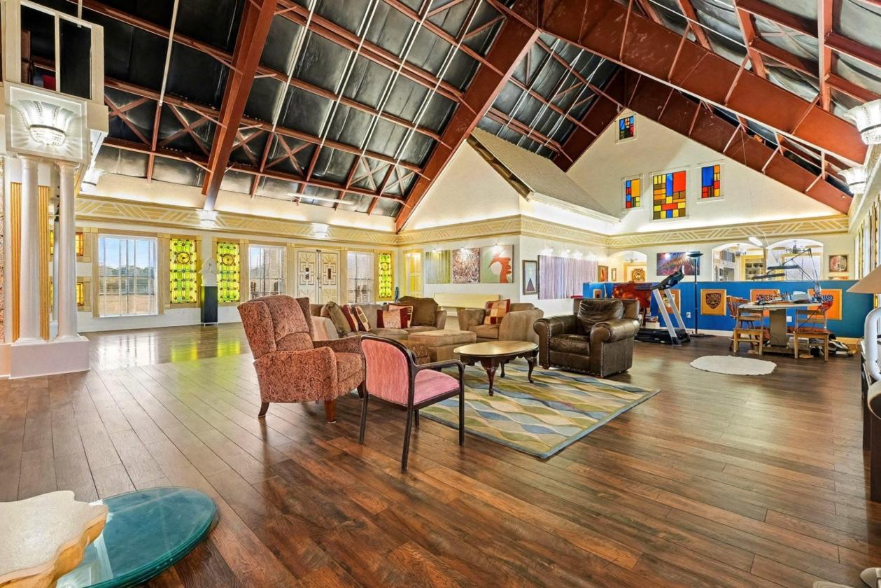 30 Acre Luxury Equestrian Estate | 8,100 SF Home - photo 26