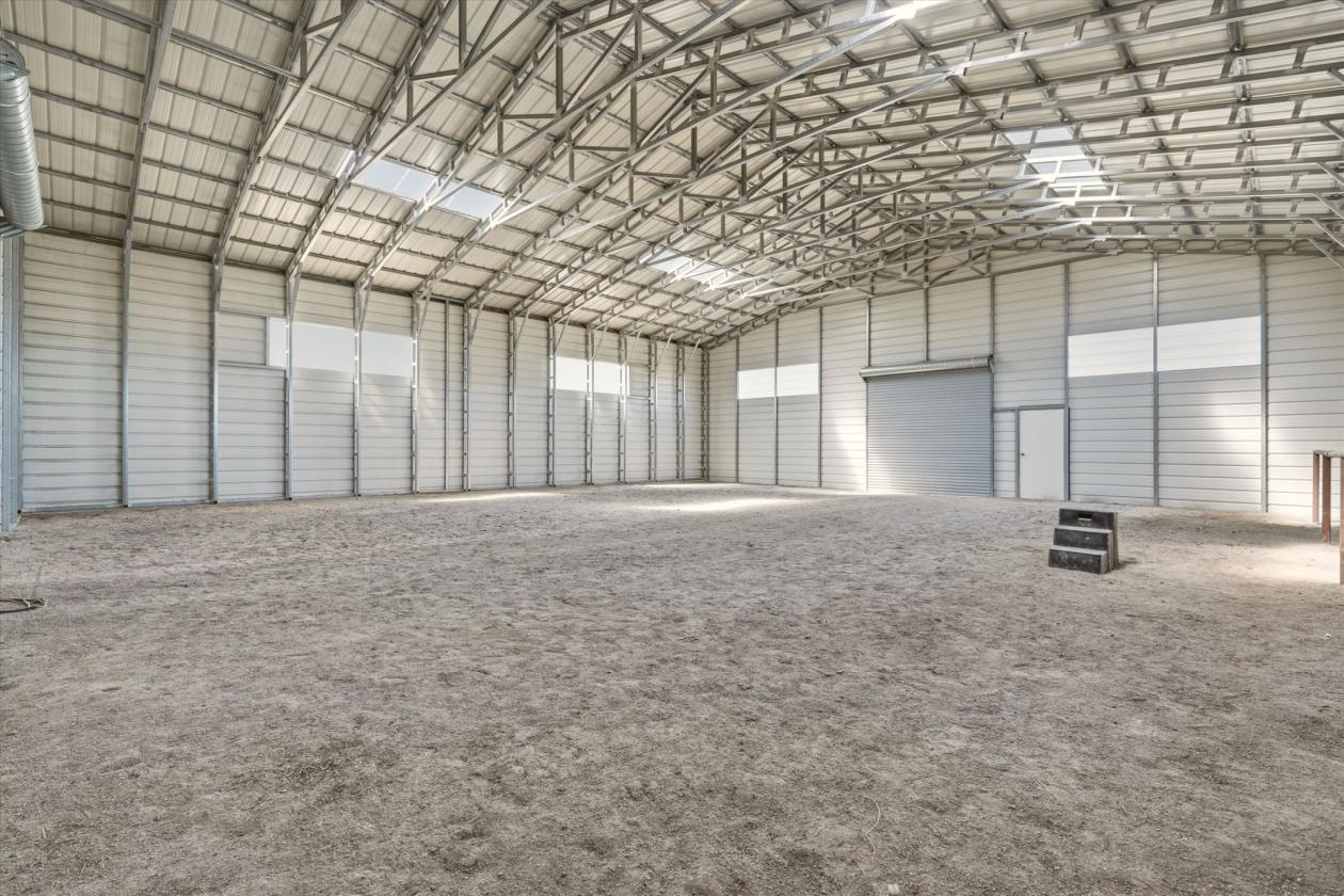 HORSE BARN WITH INDOOR ARENA — BUILT 2022 - photo 13