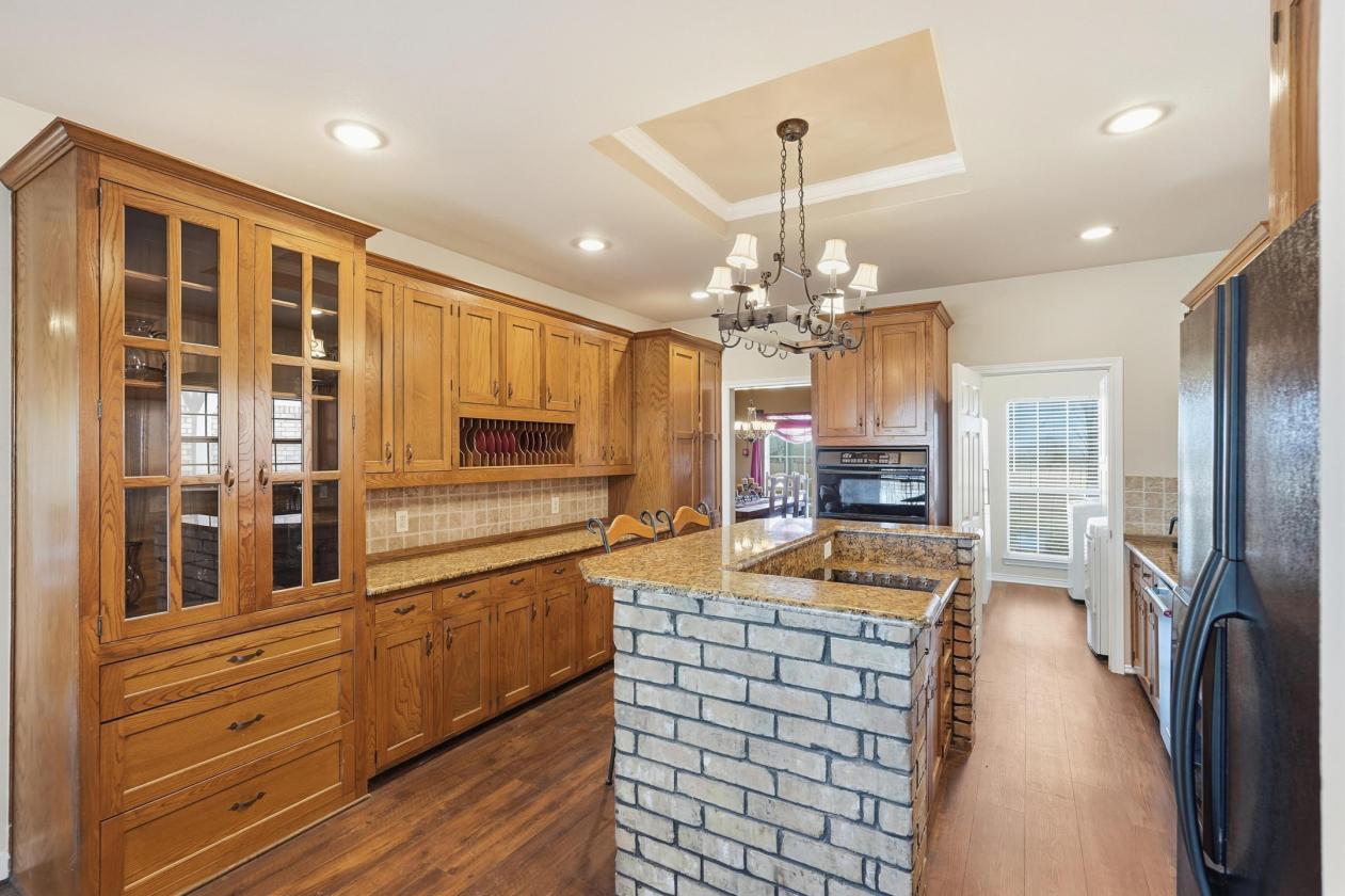Lovely home with Pool on 9+/- AC Fully Pipe Fenced - photo 9