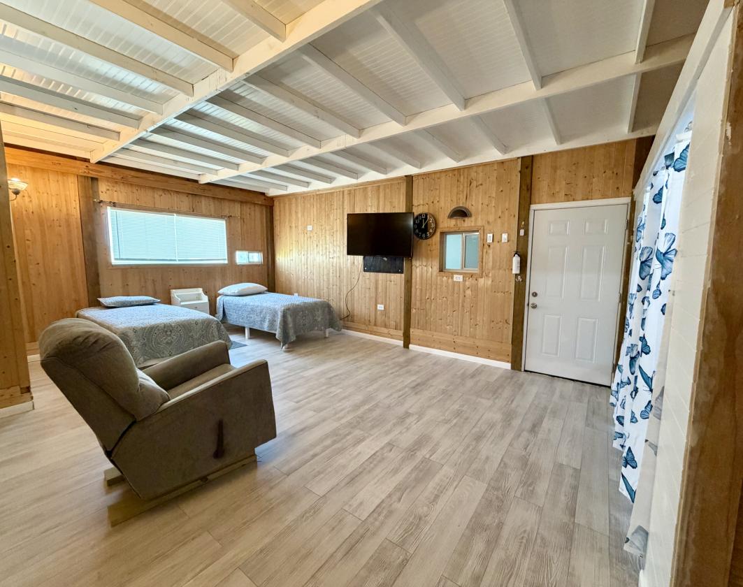 10 Acres and a CUTE cottage near Austin! - photo 17