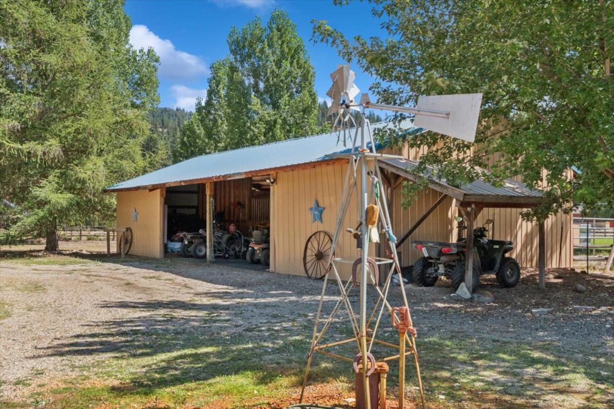 Over 5-acre horse property - photo 20