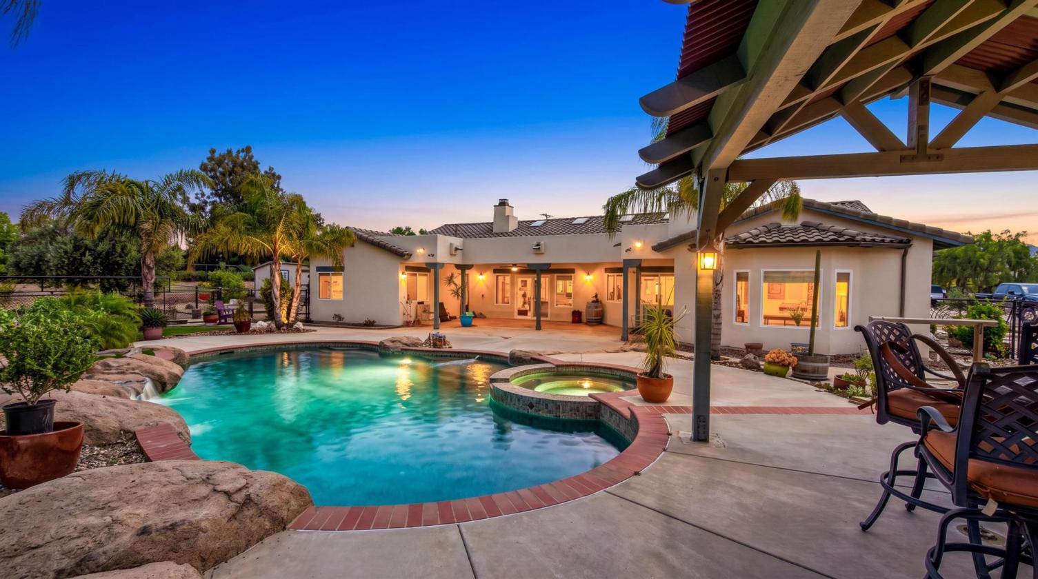 Move-In Ready Boutique Horse Property - photo 3