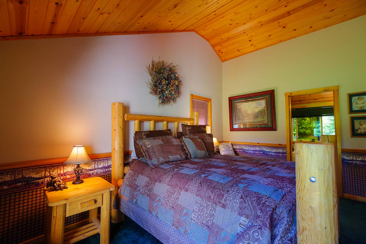 34 acres of perfect equestrian property with stunningly